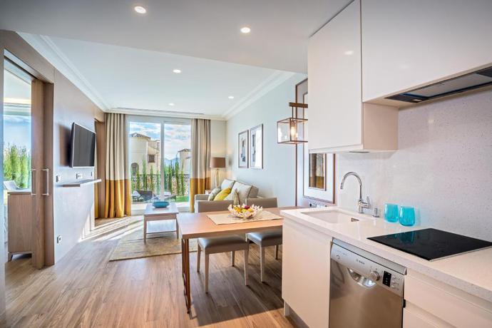 Imagen de la habitación del Hotel Barceló La Nucía Hills. Foto 12