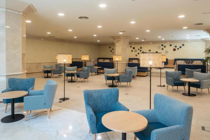 Imagen de los interiores del Hotel Barceló Lanzarote Royal Level. Foto 21