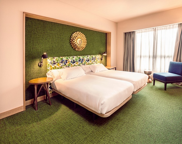 Imagen de la habitación del Hotel Barceló León Conde Luna. Foto 12