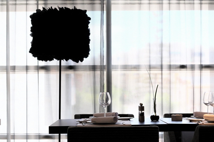 Imagen del bar/restaurante del Hotel Barceló Malaga. Foto 1