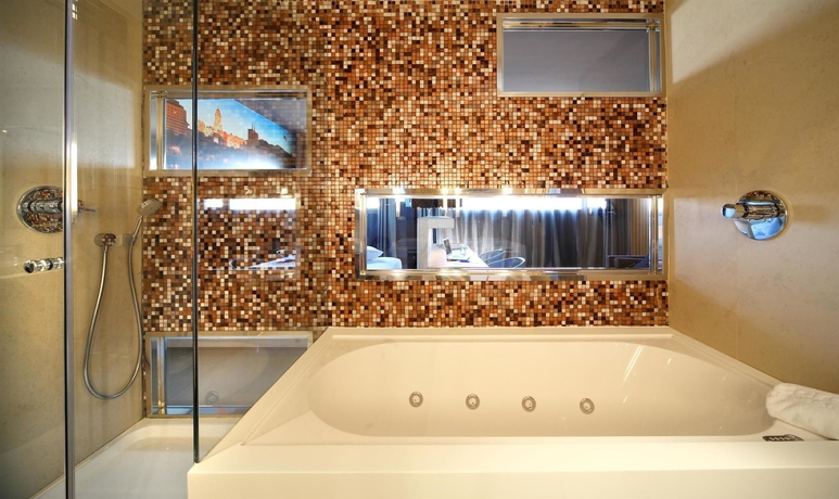 Imagen de la habitación del Hotel Barceló Malaga. Foto 6