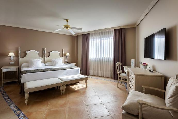 Imagen de la habitación del Hotel Barceló Marbella. Foto 4