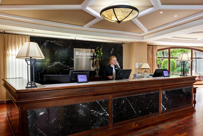 Imagen de los interiores del Hotel Barceló Marbella. Foto 8