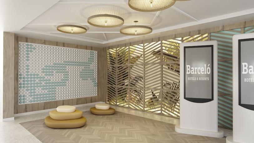 Imagen de los interiores del Hotel Barceló Margaritas Royal Level - Adults Only. Foto 12