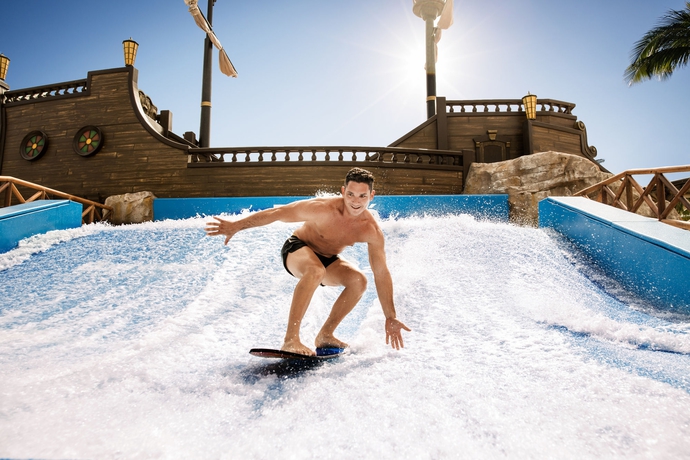 Imagen de la piscina del Hotel Barceló Maya Caribe - All Inclusive. Foto 14