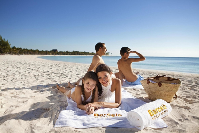 Imagen de los exteriores del Hotel Barceló Maya Tropical - All Inclusive. Foto 9