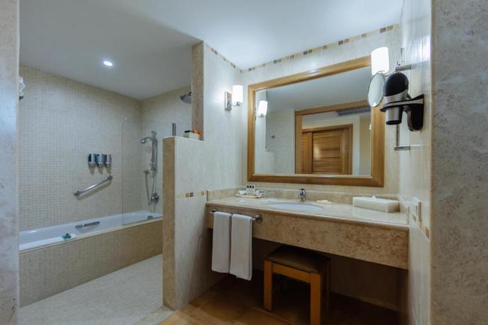 Imagen de la habitación del Hotel Barcel&oacute; Maya Tropical - All Inclusive. Foto 5