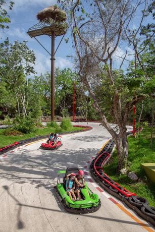 Imagen de los exteriores del Hotel Barcel&oacute; Maya Tropical - All Inclusive. Foto 15