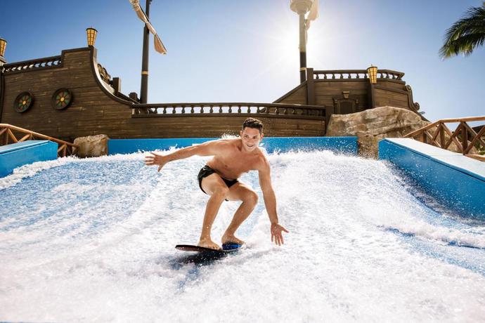 Imagen de la piscina del Hotel Barcel&oacute; Maya Tropical - All Inclusive. Foto 21