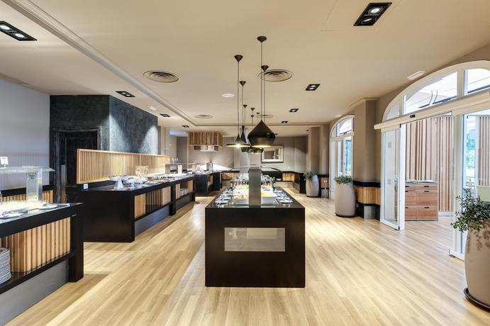 Imagen de los interiores del Hotel Barceló Montecastillo Golf. Foto 11