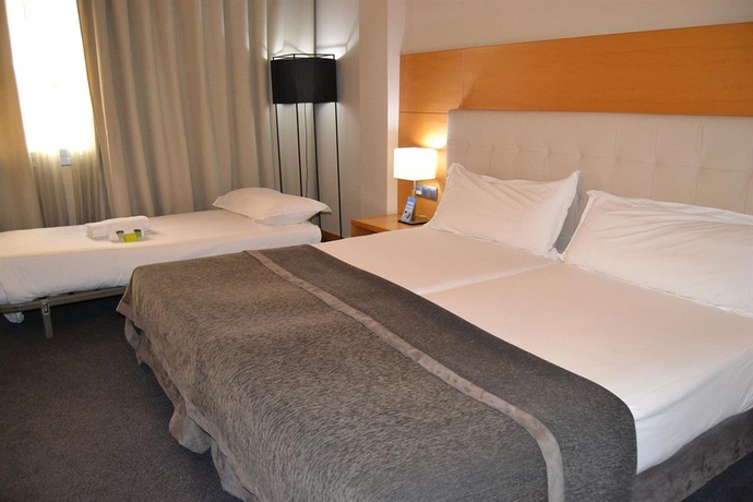 Imagen de la habitación del Hotel Barceló Murcia Siete Coronas. Foto 11