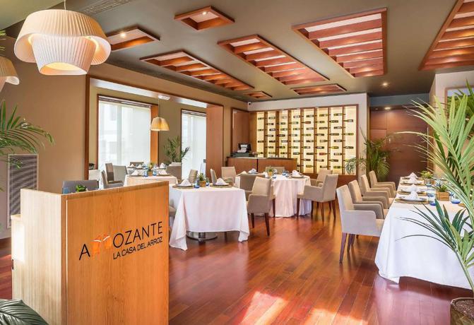 Imagen del bar/restaurante del Hotel Barcel&oacute; Murcia Siete Coronas. Foto 3