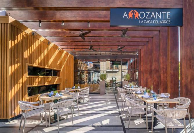 Imagen del bar/restaurante del Hotel Barcel&oacute; Murcia Siete Coronas. Foto 5