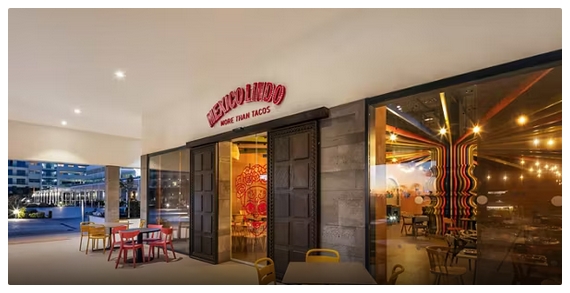 Imagen del bar/restaurante del Hotel Barcel&oacute; Playa Blanca Royal Level Adults Only. Foto 2