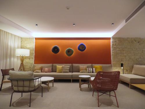 Imagen de los interiores del Hotel Barcel&oacute; Praia Cape Verde. Foto 11