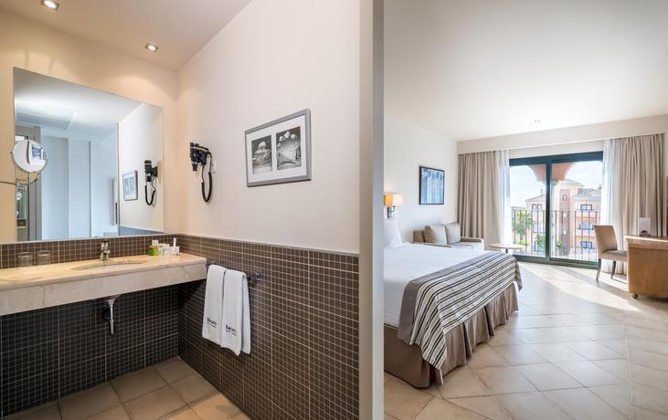 Imagen general del Hotel Barceló Punta Umbria Beach Resort. Foto 13