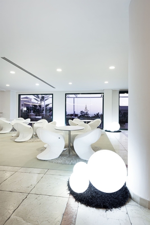 Imagen de los interiores del Hotel Barceló Punta Umbría Mar. Foto 12