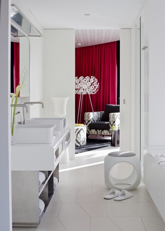 Imagen de la habitación del Hotel Barceló Raval. Foto 12