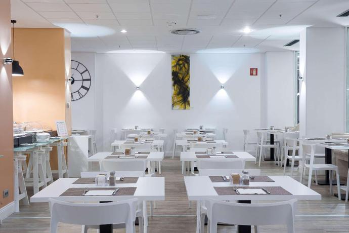 Imagen del bar/restaurante del Hotel Barcel&oacute; Roma. Foto 17