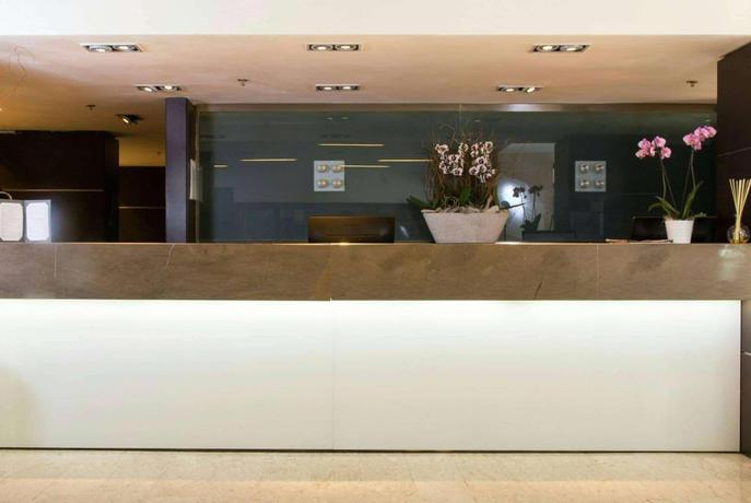 Imagen de los interiores del Hotel Barcel&oacute; Roma. Foto 33
