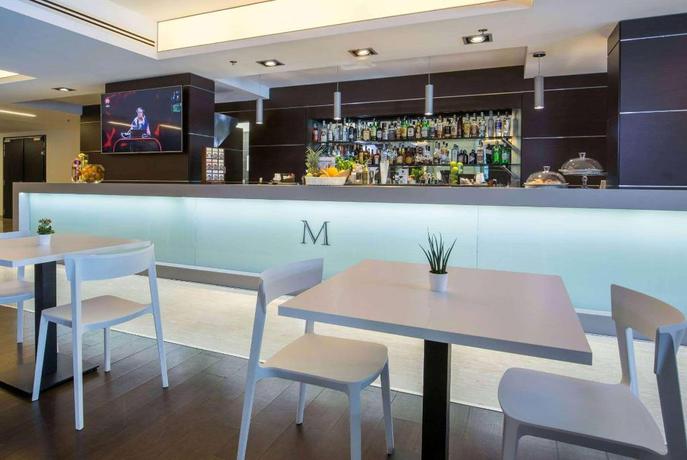 Imagen del bar/restaurante del Hotel Barcel&oacute; Roma. Foto 23