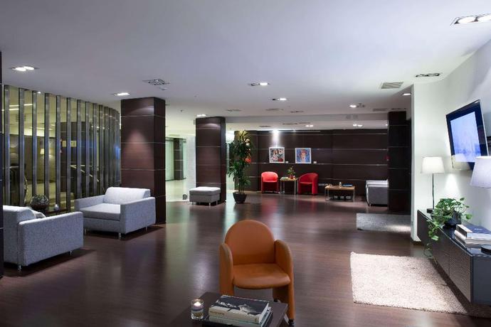 Imagen de los interiores del Hotel Barcel&oacute; Roma. Foto 37