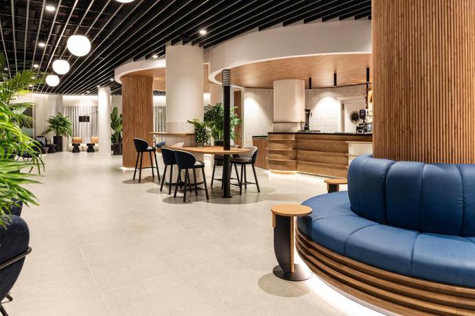Imagen general del Hotel Barcel&oacute; Santa Cruz Contempor&aacute;neo. Foto 4