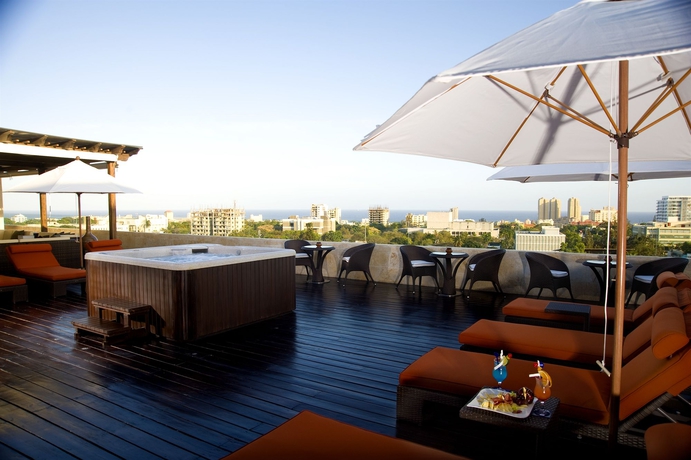 Imagen de los exteriores del Hotel Barceló Santo Domingo. Foto 11