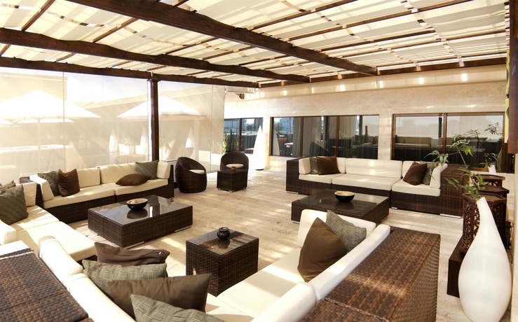 Imagen del bar/restaurante del Hotel Barceló Santo Domingo. Foto 3