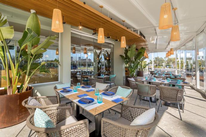 Imagen del bar/restaurante del Hotel Barceló Sevilla Renacimiento. Foto 5