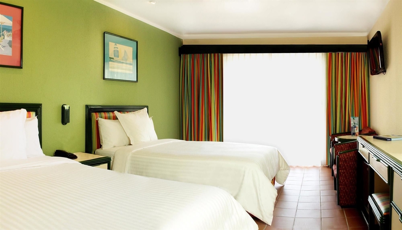 Imagen de la habitación del Hotel Barceló Tambor. Foto 8