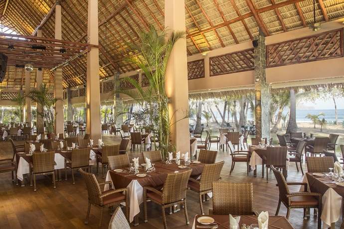 Imagen del bar/restaurante del Hotel Barceló Tambor. Foto 4