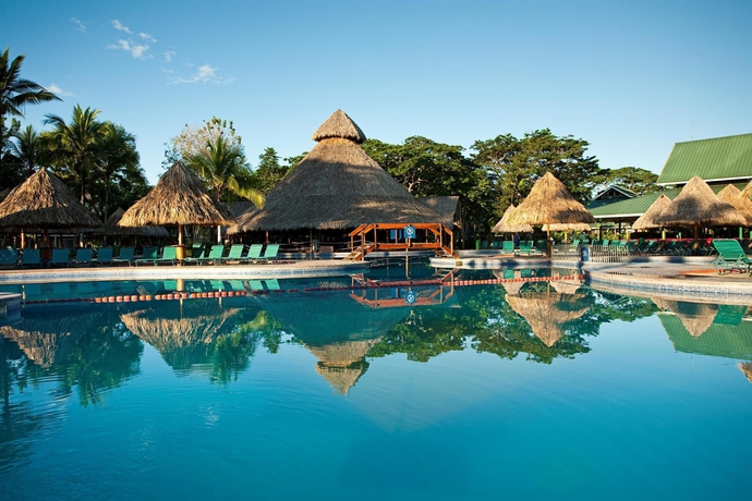 Imagen de la piscina del Hotel Barceló Tambor. Foto 13