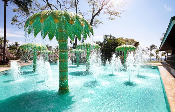 Imagen de la piscina del Hotel Barceló Tambor. Foto 16