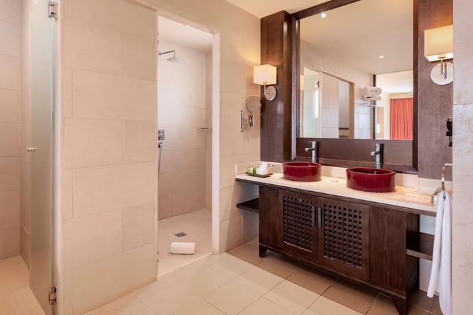 Imagen de la habitación del Hotel Barceló Tenerife Royal Level. Foto 6