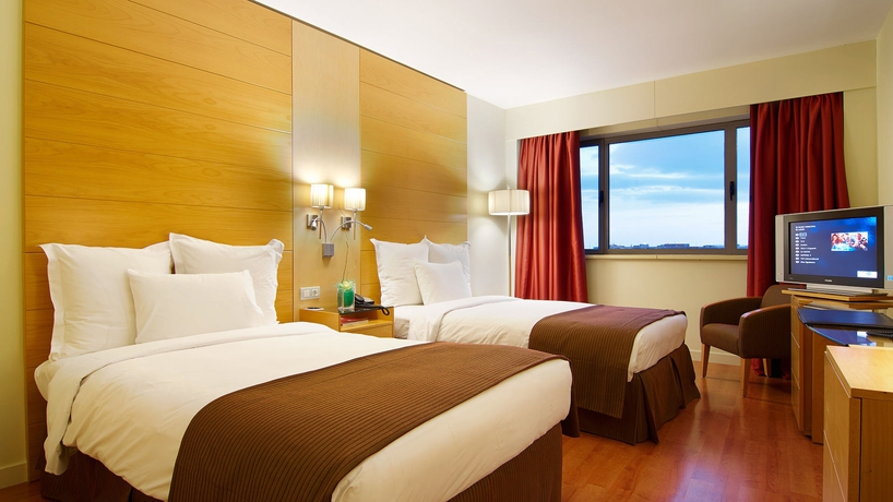 Imagen de la habitación del Hotel Barcelona Airport. Foto 8