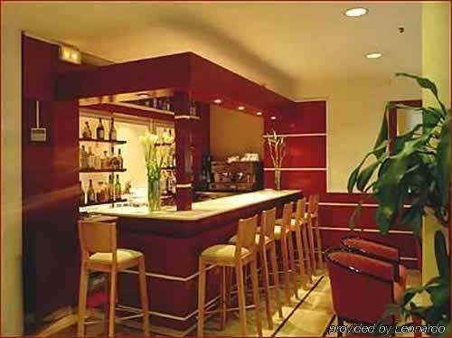 Imagen general del Hotel Barcelona Century. Foto 6