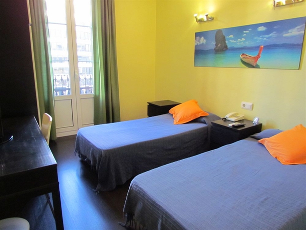 Imagen de la habitación del Hotel Barcelona City. Foto 3