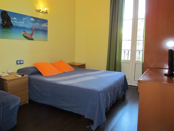 Imagen de la habitación del Hotel Barcelona City. Foto 5