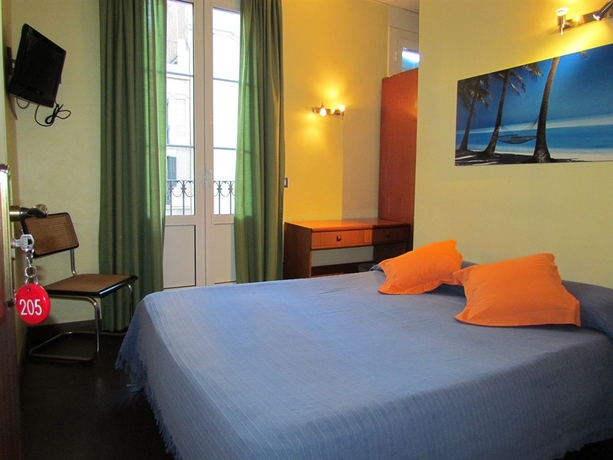 Imagen de la habitación del Hotel Barcelona City. Foto 8