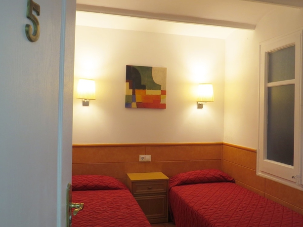 Imagen de la habitación del Hotel Barcelona City Rooms. Foto 6