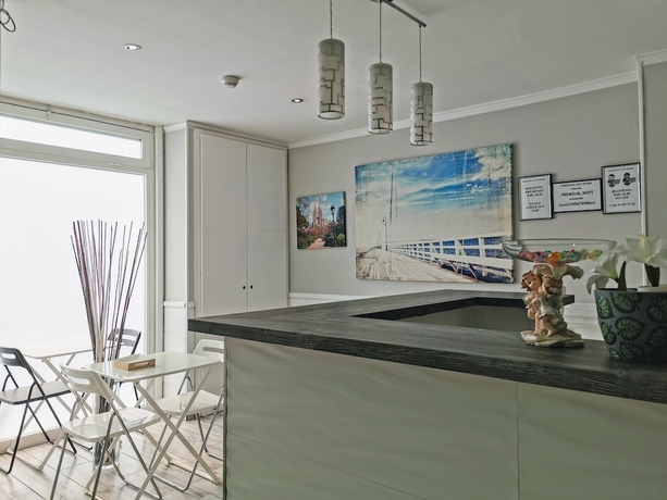 Imagen de los interiores del Hotel Barcelona City Rooms. Foto 14