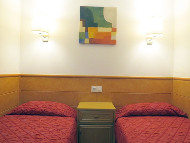 Imagen de la habitación del Hotel Barcelona City Rooms. Foto 8