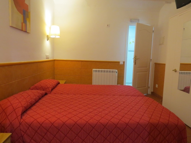 Imagen de la habitación del Hotel Barcelona City Rooms. Foto 11