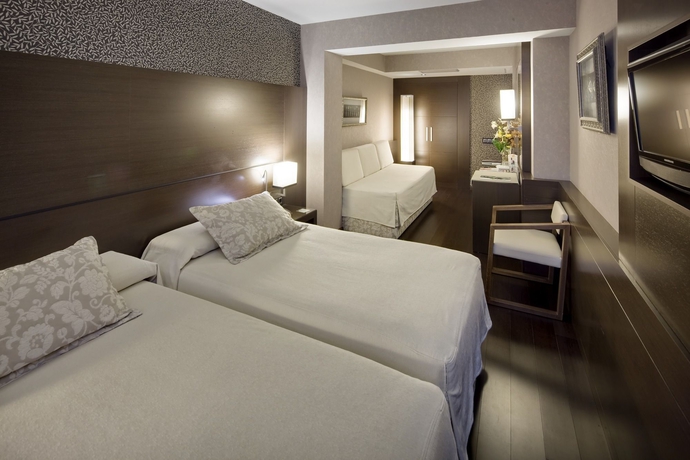 Imagen de la habitación del Hotel Barcelona Colonial. Foto 8