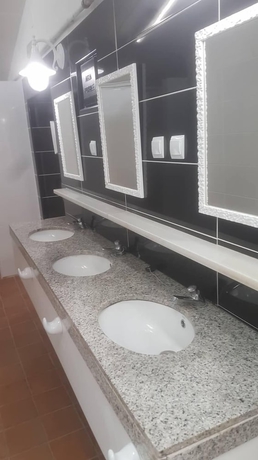Imagen de la habitación del Hotel Barcelona Costa Brava Beach Camp. Foto 17