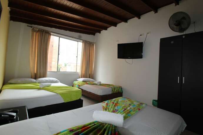 Imagen de la habitación del Hotel Barcelona Estadio. Foto 6