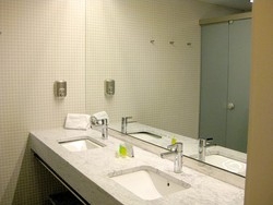 Imagen de la habitación del Hotel Barcelona Sailing. Foto 5