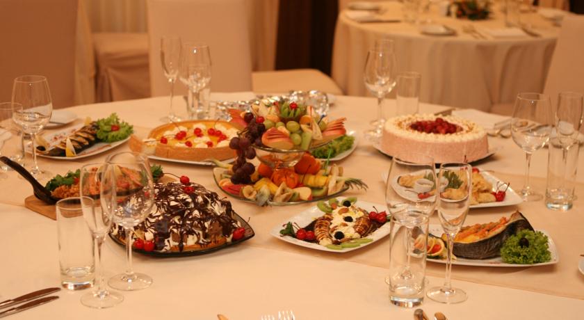 Imagen del bar/restaurante del Hotel Barcelona, Ulyanovsk. Foto 2