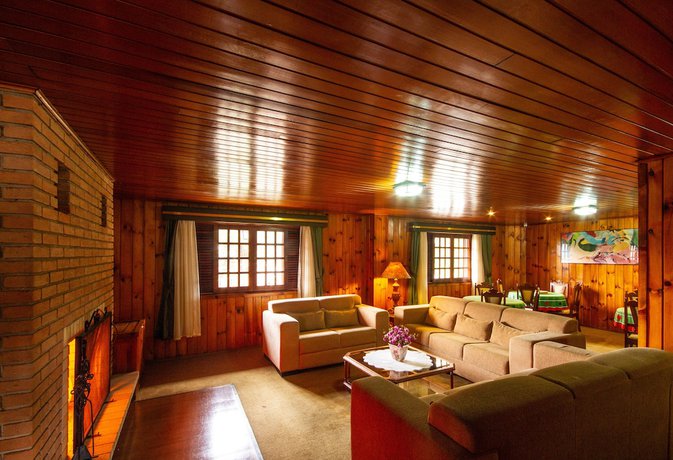 Imagen de los interiores del Hotel Barcelos. Foto 18